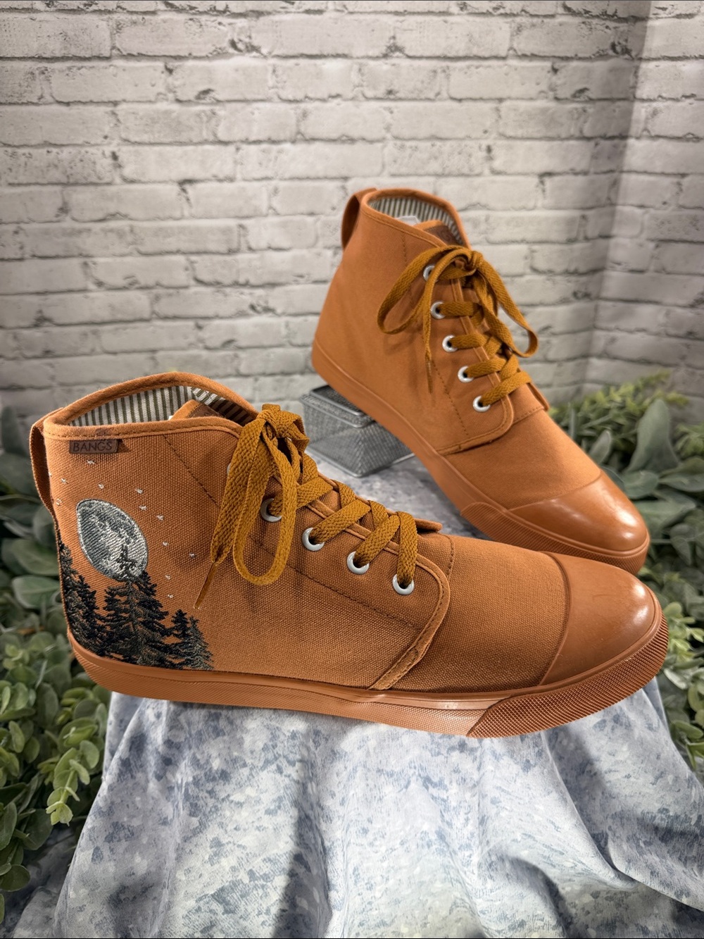 BANGS Shoes Sahara Sand “Dark Forest Moon” Embroidered Canvas High-Tops - MNS 9